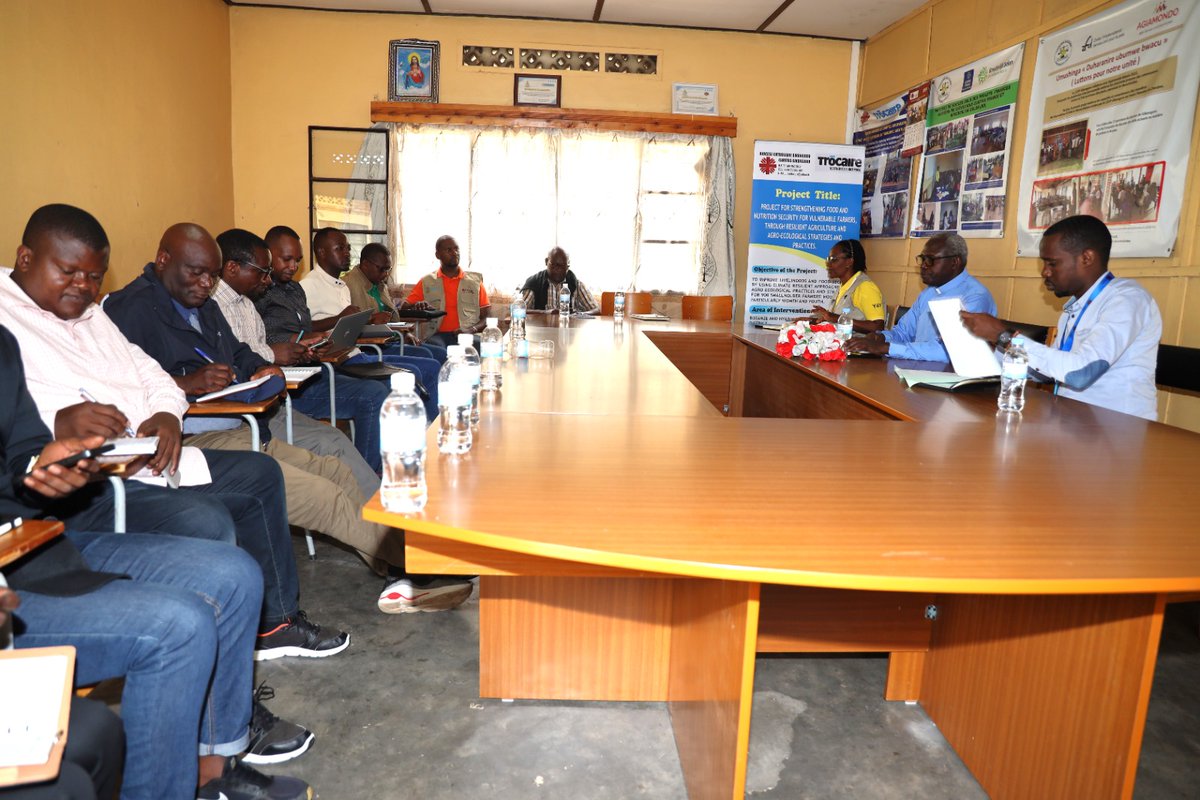 CaritasRwanda's tweet photo. Today, October 21, a team composed of coordinators of the Development Department from 10 diocesan Caritas &amp;a team from @CaritasRwanda undertook a 5-day exchange &amp; learning visit to the @DiocesGikongoro, Butare Diocese, &amp; @nyundodiocese. #LearningAndDevelopment #Exchange #TeamWork https://t.co/J4i2orPLRF