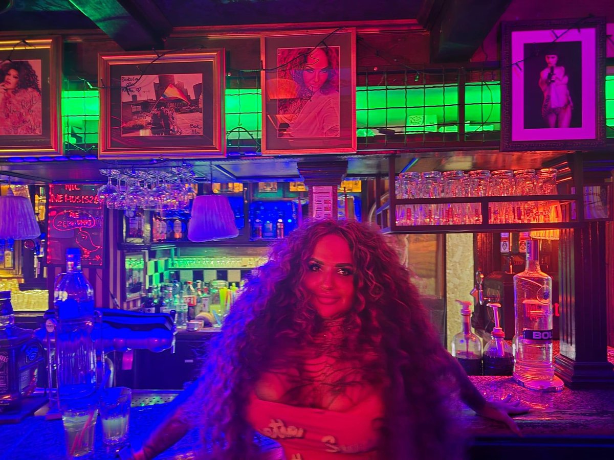 SzefowaSandra_S's tweet photo. Bardzo to jest miłe. Dziękuję 🩷 #slay #queen #sandras #bigklamoty https://t.co/XwdBSO5zGC