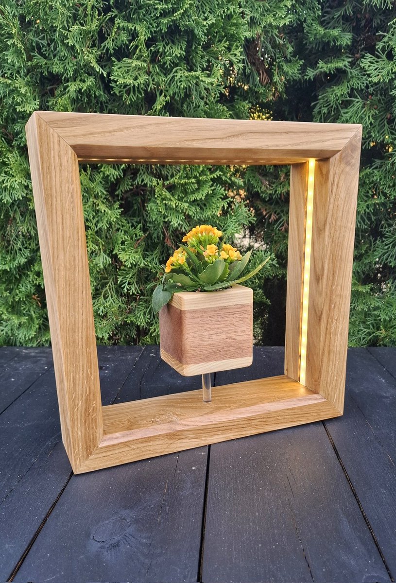 CasualDIY's tweet photo. In my latest YouTube video, I'm making this awesome floating plant stand with soft light. It's one of my favourite projects this year for sure. 

Head over to my YouTube channel to watch the whole build👍😀
https://t.co/jjz8Rrik6k

#plantstand #woodworking #woodworkingproject https://t.co/vjMO0J0ApA