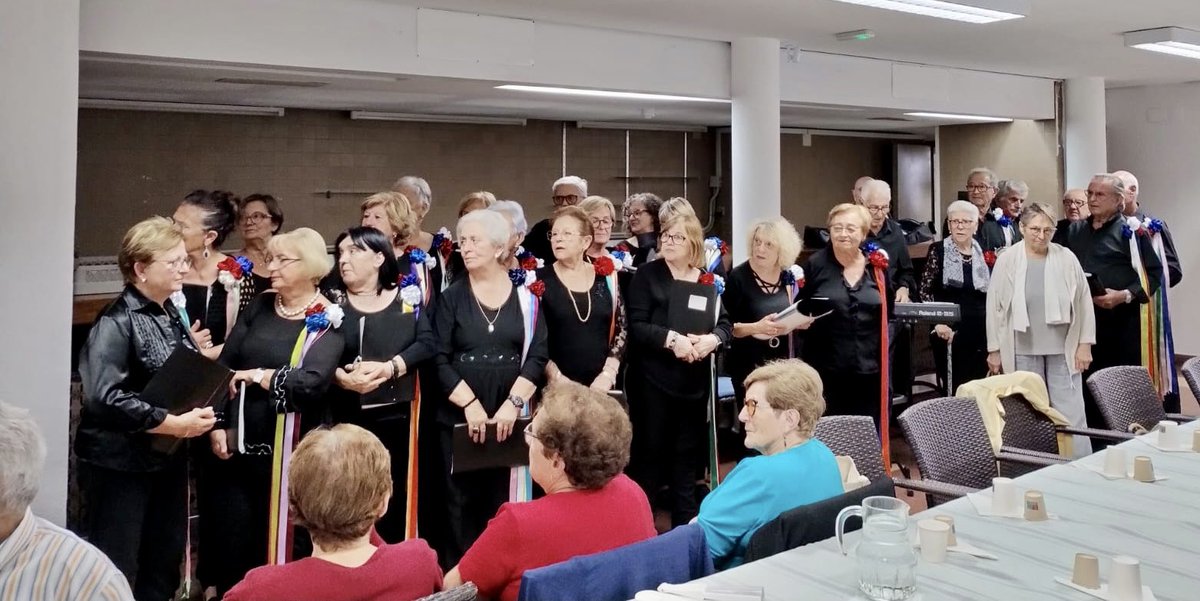 imasmallorca's tweet image. 📆 És dia de serenates, bunyols i clavells. Tradicions que no es perden a cap dels nostres Centres de Promoció de l’Autonomia de les Persones Majors #CPAP. 

📸 El conseller @gsanchezcifre ha estat al de #Felanitx. Espais que fomenten l’envelliment actiu integrat a la comunitat.