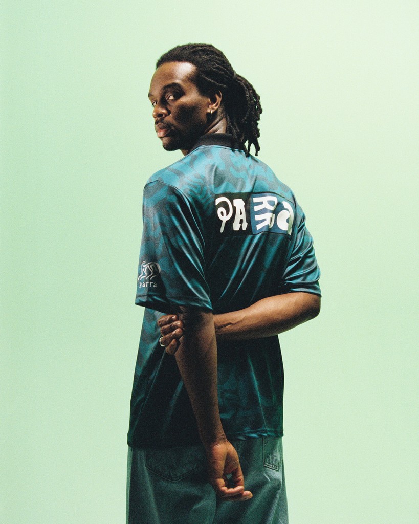AFEWSTORE's tweet photo. SHOP LINK ➡️ https://t.co/5CZgsj5o2G
Check out the by Parra Sports Flage Polo Shirt! Made from sporty fabric, this fully printed polo features vibrant Plastisol prints and an embroidered logo on the chest.
#byParra #PoloShirt #Streetwear #afewstore https://t.co/YRa0JmYqOU