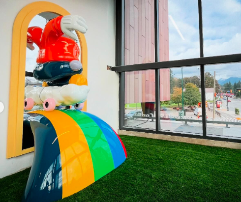 GM! Billion Buns 3D art sculptures are finally alive! A permanent art installation in North Vancouver's newly built recreation centre. More to come soon. Thanks to everyone for being part of our journey! Bigger things coming! 

#BillionBuns #Art #3Dartsculpture