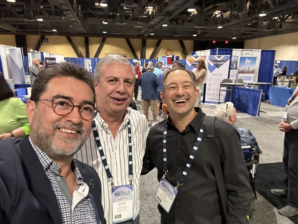 amracimx's tweet photo. Long Beach CA, AMRACI-CONAPCI Atendemos la invitacion a la reunion Internacional del International Code Council en la que nos ha permitido entablar nuevas relaciones con colegas de distintas latitudes y conocer como han ido evolucionando sus sociedades.
#ICC #Amraci #FM #Conapci https://t.co/i3Z1s42JHU