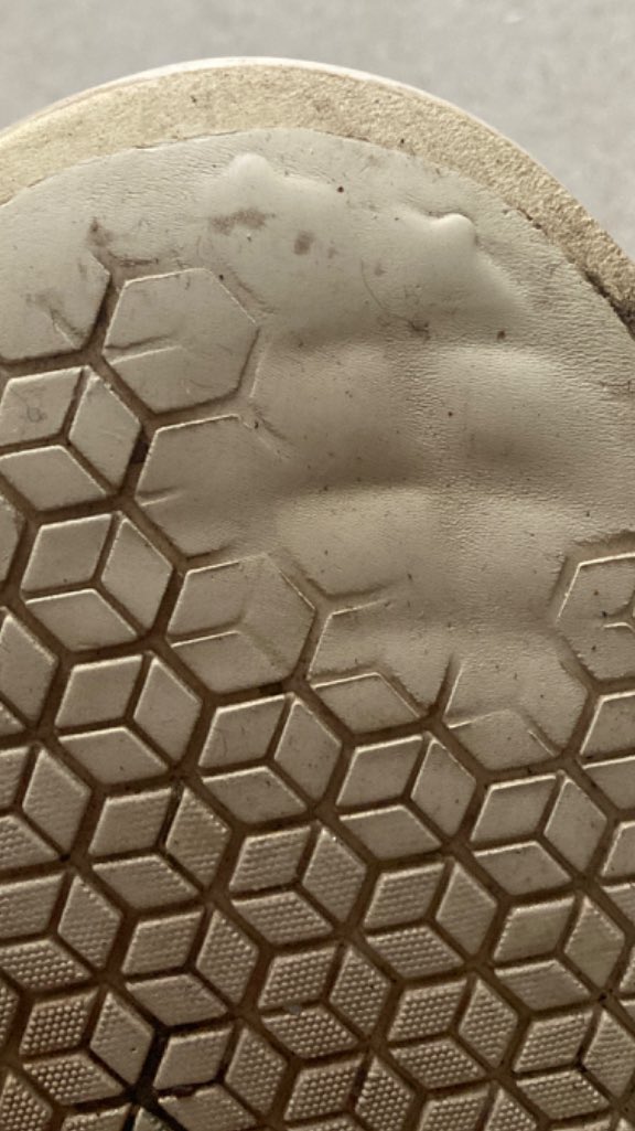 RerBcassine 6g ! tweet media