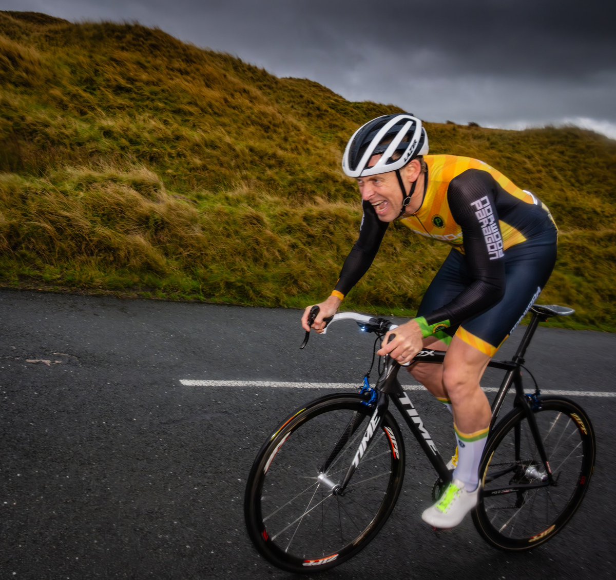 100Climbs's tweet image. On Sunday the 51 year old me was 3 seconds faster up the Nick o Pendle than the 21 year old me. I’ll take that.