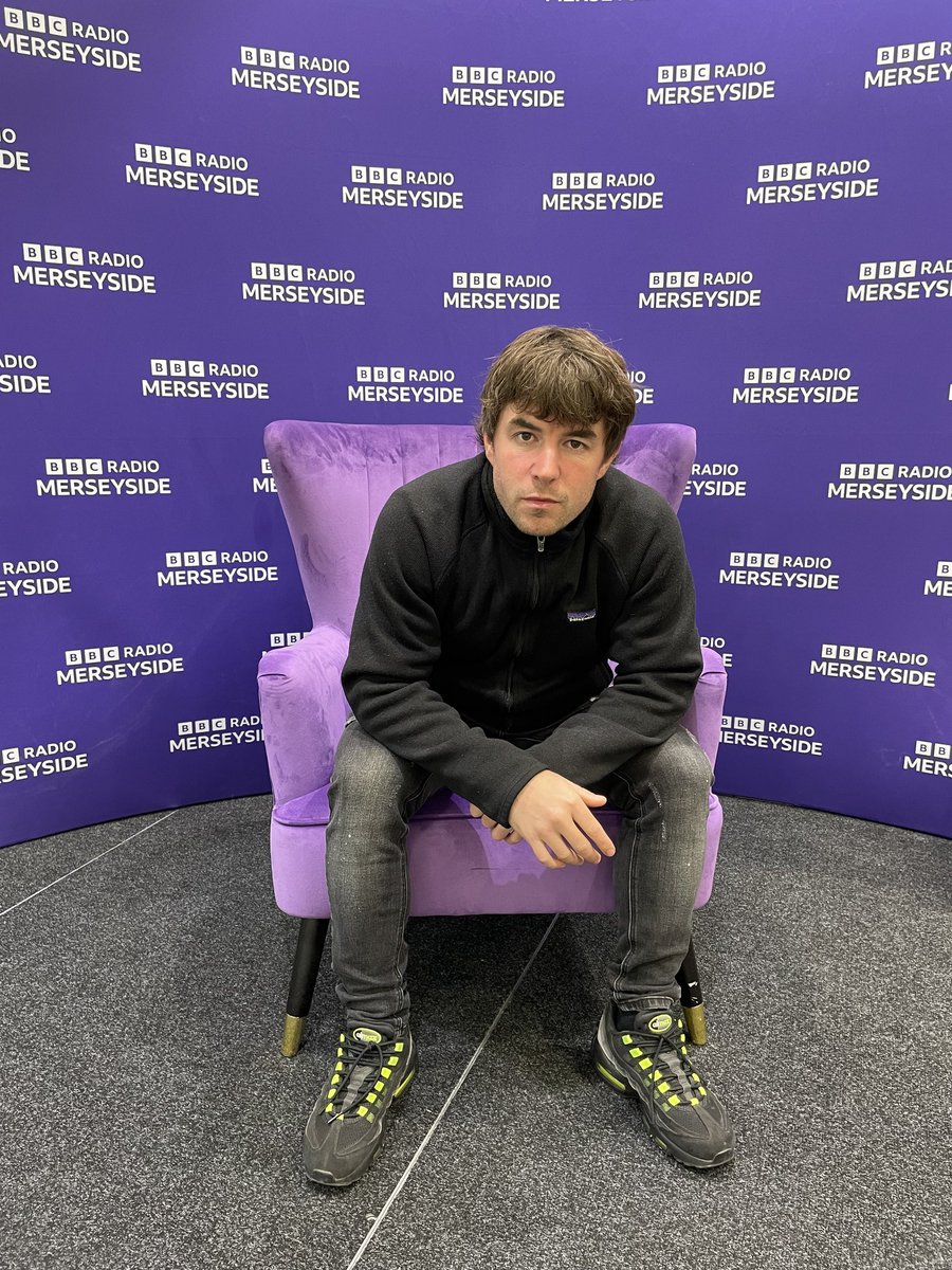 AntArtist89's tweet photo. Good interview today with BBC Radio Merseyside about the journey my new releases the grind of being independent and new upcoming album Street Songs Project we had a blast big thanks to @helenjonesradio and David North 👊💯 X https://t.co/IoZ8fVu1jO