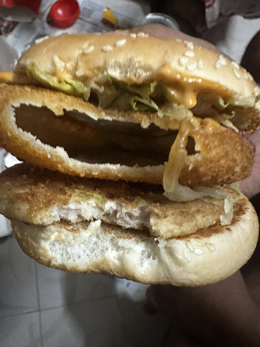 Ordered McCheese Chicken Burger and this is what I got <a href="/mcdonaldsindia/">McDonald's India</a> 

I guess I should have ordered Aloo Tikki if I want to eat something like this. 

And it was for both the burger 

No McCheese in Burger it seems