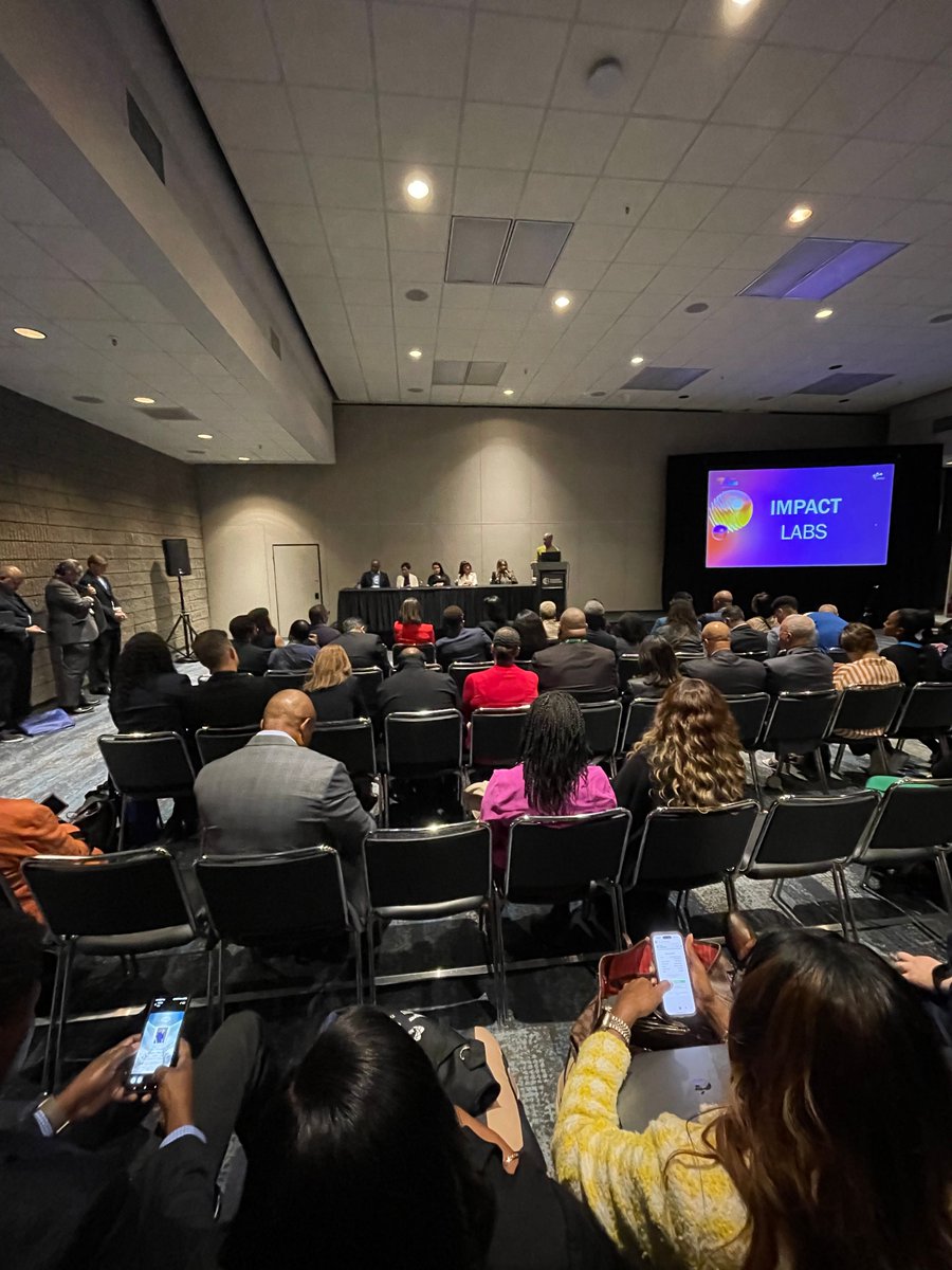 USMBDA's tweet photo. Just completed an invigorating session that not only inspired MBEs to seek capital to grow their enterprises, but also shared actionable advice on how to secure it.
#NMSDCConference #MEDWeek2024 @kwameyaoanku @lecumberry @pfkushida @calasiancc @newmajoritycap @MLvS @blackrock https://t.co/EiA5UGpAh6
