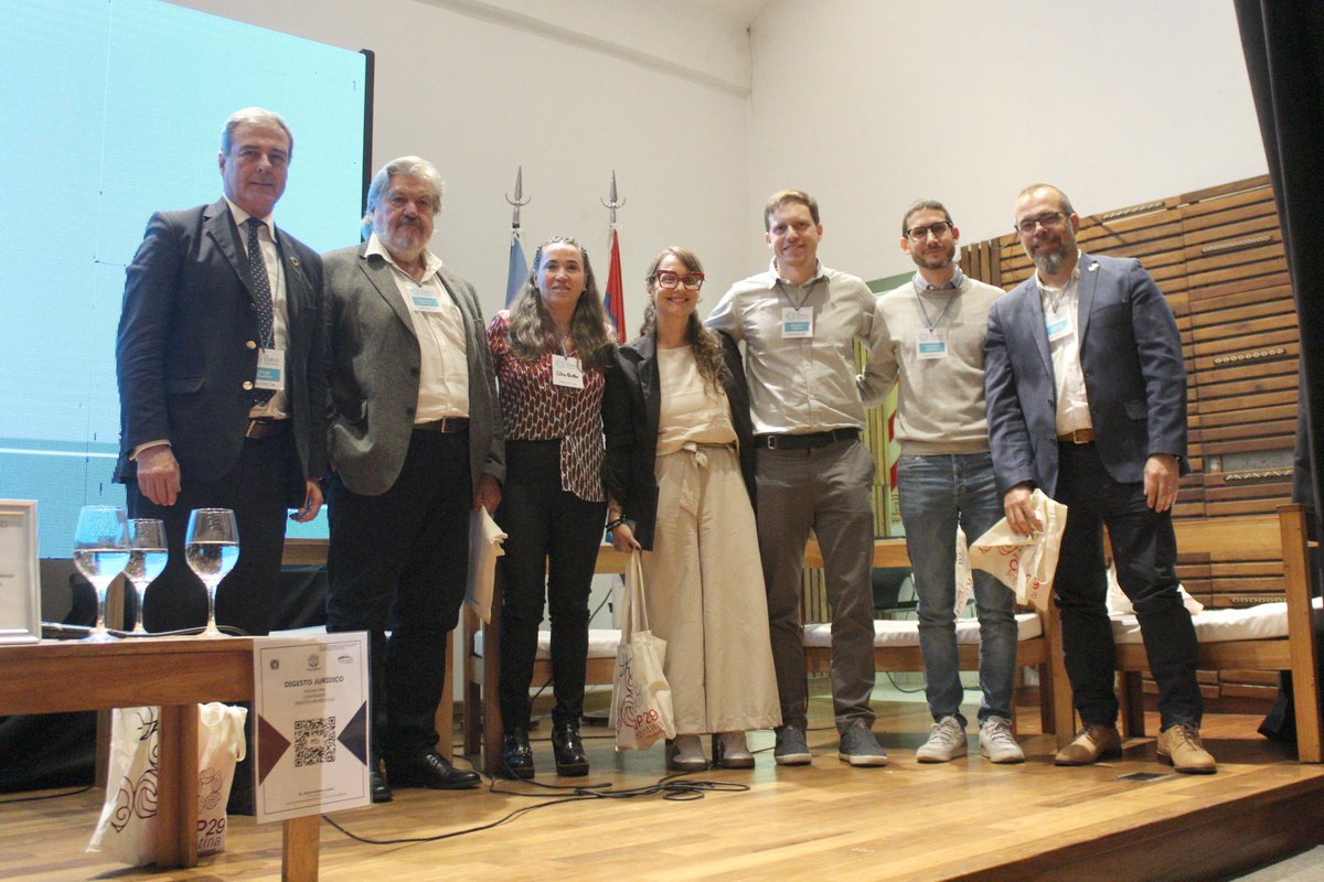 CCMisiones's tweet photo. Liderazgo Ambiental, Sinergia y Financiamiento Climático🇦🇷🫱🏼🫲🏻🌎🌿⚡️
PreCOP29 en #Misiones
12 provincias, Embajadas y expositores distintos sectores, unificando propuestas y proyectos de cara a la @cop29azerbaijan
ℹ️https://t.co/0JFSMwxfrr
#COP29Azerbaijan #PreCOP29 #Federalismo https://t.co/gNdsEwsb6I