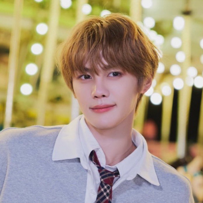 andyvinist's tweet photo. wait for science: 
who's your project7 one-pick and and your zb1 bias?  

I'll go first: andy and gyuvin! 🩵💛 https://t.co/csfFrSKxUf