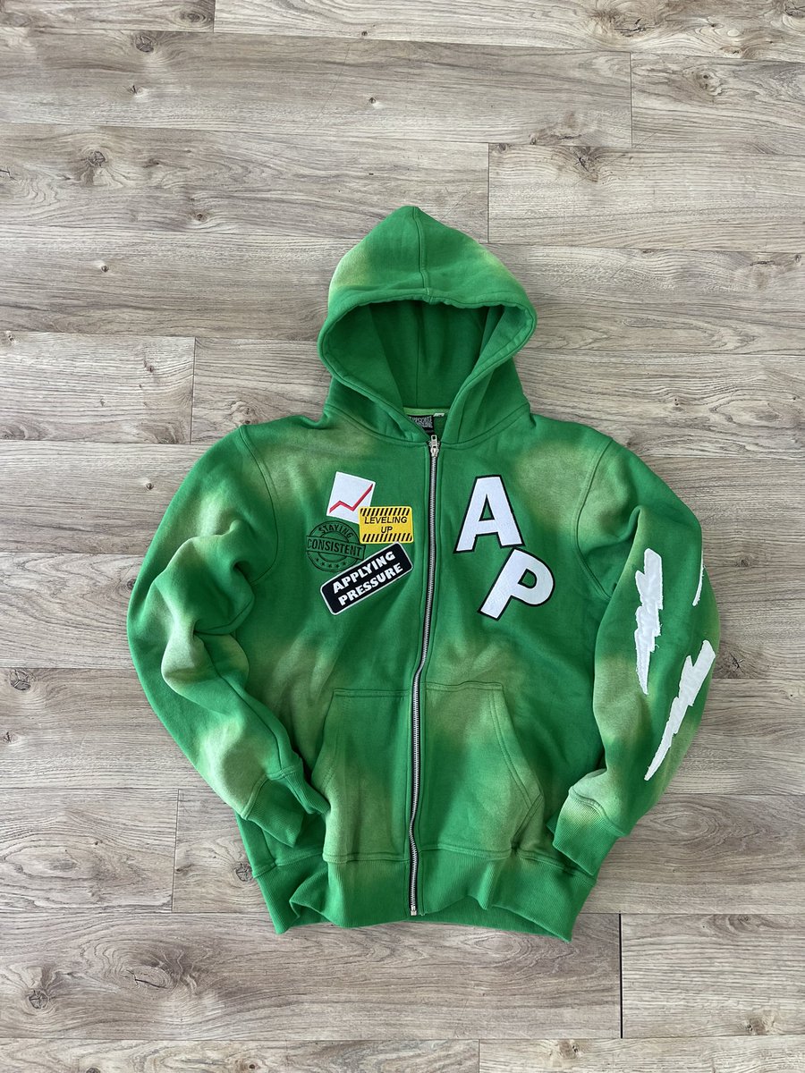 ApplyingB's tweet photo. 🔥🔥 or 🗑️🗑️

- Nov 1st 1 pm 
- Limited Stock
- Pre Made 🚚📦💨
-Sign Up for Early Access: https://t.co/cxJu7oLOyX https://t.co/iG4Hfa6Bii