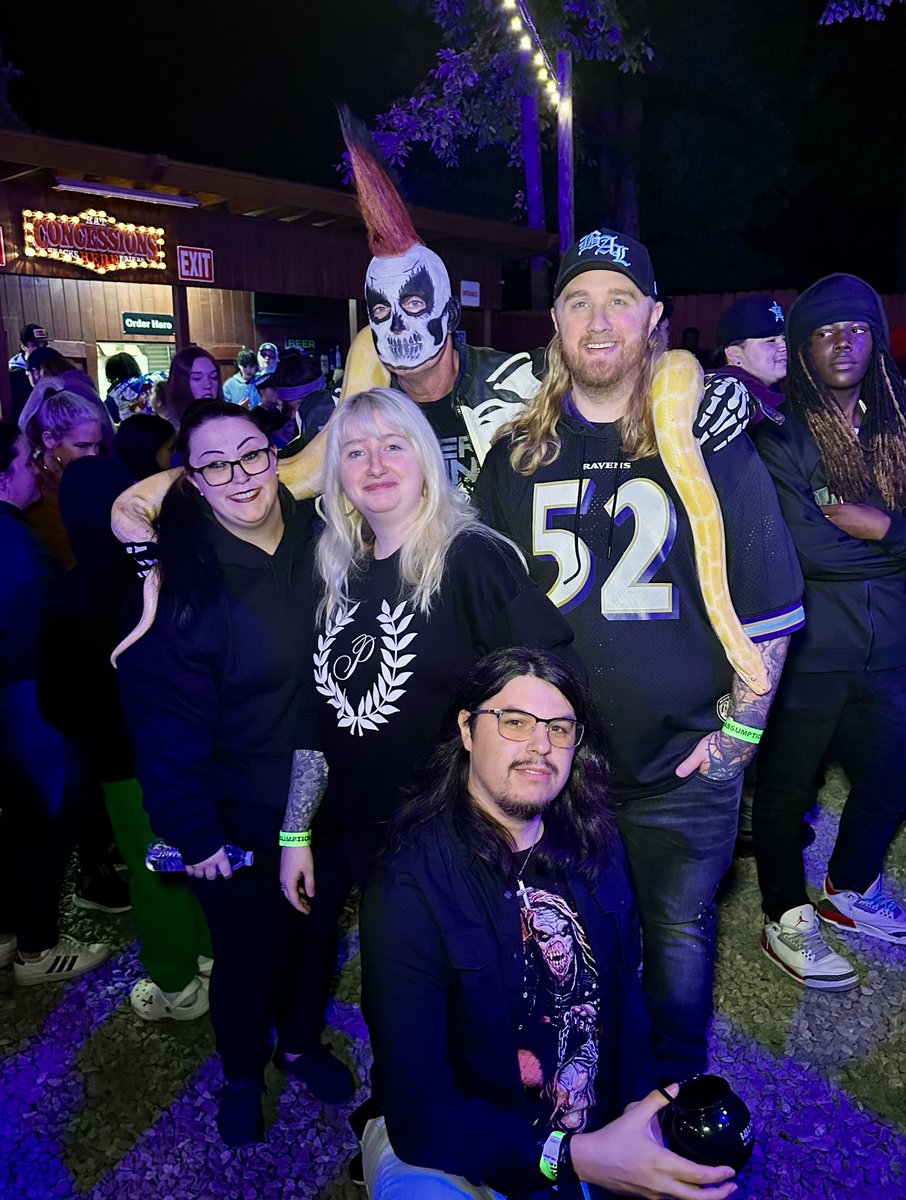 ForeFatherCrede's tweet photo. #SpookySquad @woodsofterrornc was an amazing experience with the most detailed haunted house I’ve walked through. Maybe even got some inspiration for certain people in @CAWolition_ and of course with the best crew https://t.co/BFNe9pJs8j