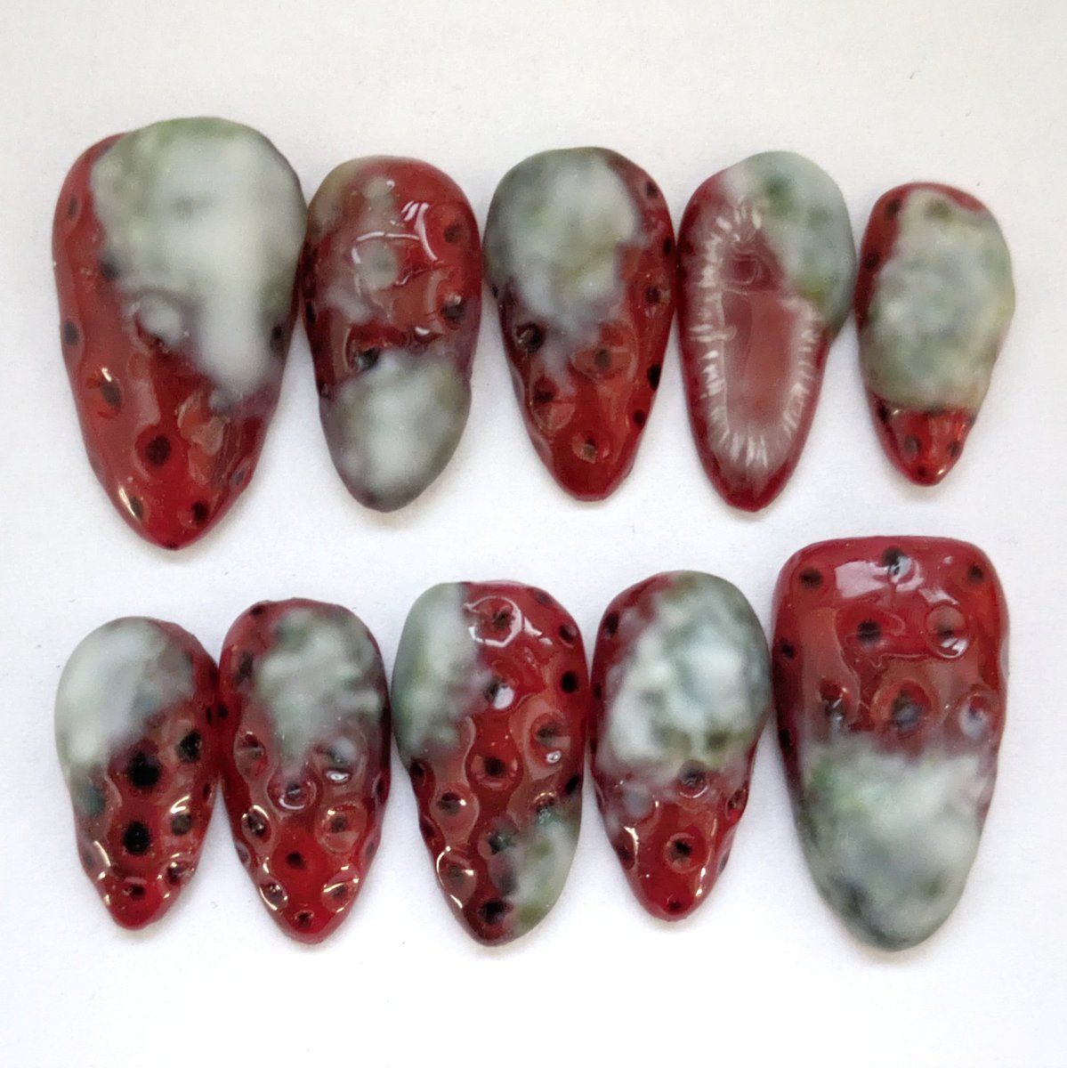 godlovesgoths's tweet photo. Remade the strawberry nails for a commissioner and managed to make them even grosser 🍓 https://t.co/bxLst9ySkF