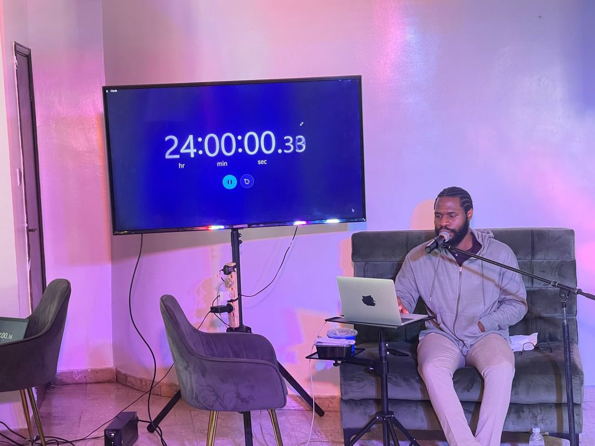 officialmrdeen's tweet image. 24 hours of non-stop singing. Celebrating an incredible milestone in this epic singathon. The agenda is the Gospel. Here&apos;s to pushing boundaries and making every seconds count. We Raise A Sound! 🎶

#EssemmSingathon