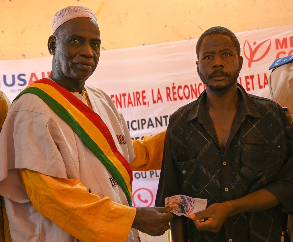 CorpsMali's tweet photo. LE CASH FOR WORK : UN LEVIER ESSENTIEL DANS L'ACTION HUMANITAIRE

Le volet cash for work s'est imposé comme une modalité incontournable dans le secteur de l'aide humanitaire.  Cliquez sur le lien ci-dessous pour savoir d'avantage.
https://t.co/ZyG4UZUBfV https://t.co/I7rMDTz6hE