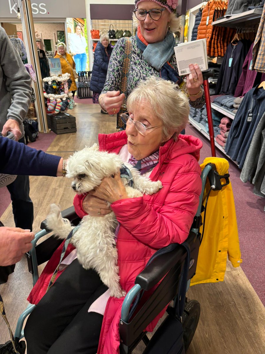 VillKitchenCIC's tweet photo. This week's Big Day Out took us to @HelixFalkirk and Klondyke Garden Centre 🐎

Linda drove the bus and Pauline, Mary and Carolyn helped out for a glorious day of shopping, lunching and sightseeing!

Find out more about our Big Day Out 👇
🔗 https://t.co/XYkfUKDiIG https://t.co/p3sehYsQvh