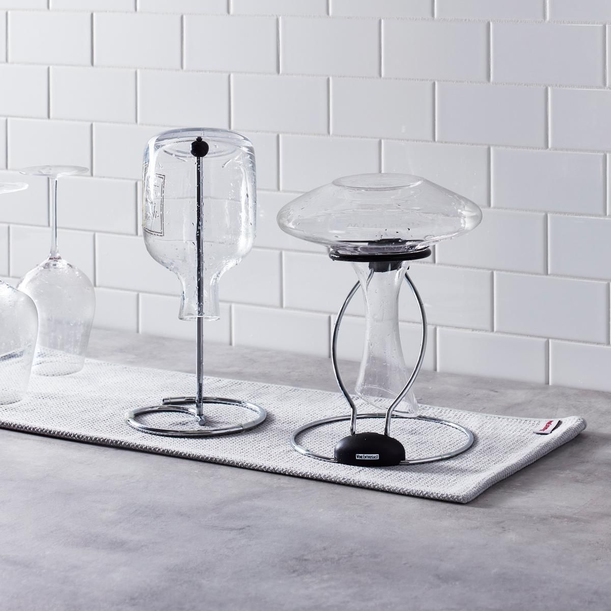 Have you been drying your decanters properly? Learn more 🔗 enth.to/3TjSzoR