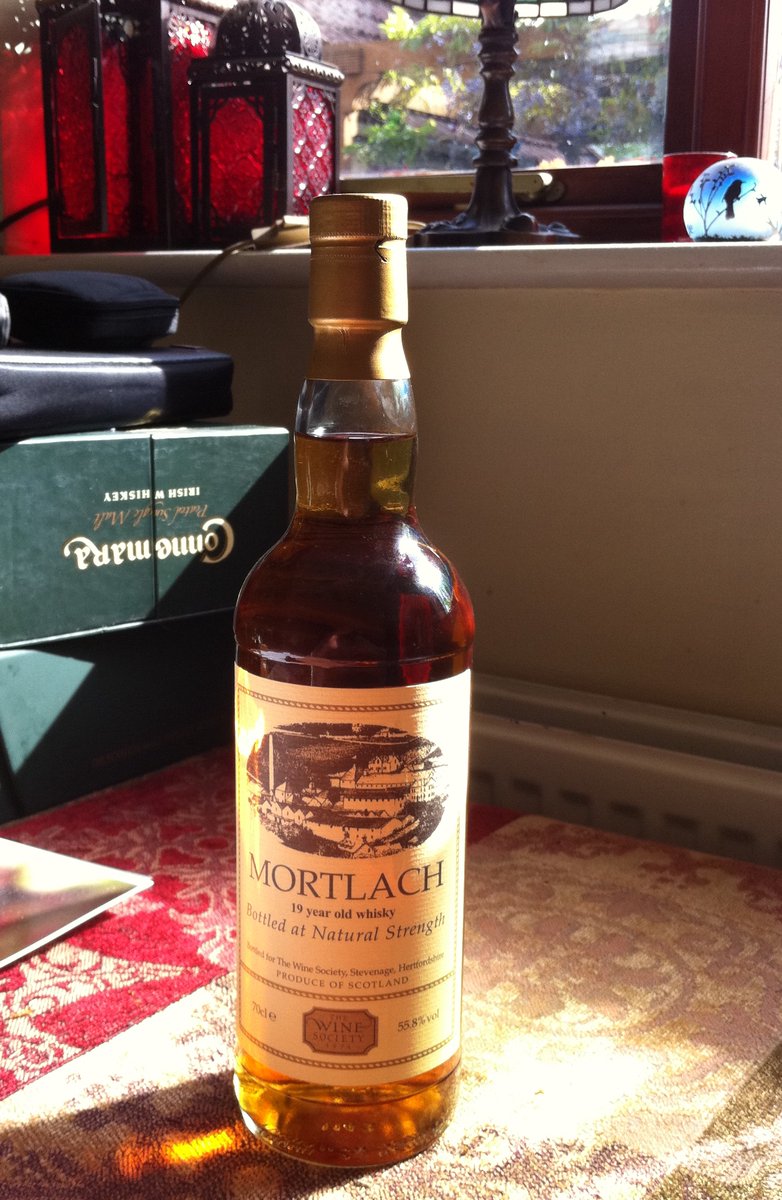 whiskyrepublic's tweet photo. I've taken a decision to revisit some of the whisky scribblings written between 2008-2020 whilst totally immersed in the whisky community.  This  tale centres around one afternoon planning my dad's funeral.
Whisky ... unique 😀👍 #alltrue
https://t.co/e9zZ1ctatq https://t.co/Xo8wNQLDWR