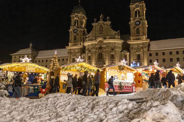 sibtrenck's tweet photo. #HappyBahnNews #Schweiz

❄️🚆🎄👼🇨🇭 Ein winterlicher Ausflug für #Bahnzeit #ÖVlive Fans: Extra-Fahrt zum Christkindlimarkt + #Modeleisenbahn-Club nach #Einsiedeln. Am 7. Dezember 2024 von #Zürich um 7:30 Uhr mit dem historischen BDe 4/4 80 und dem Steuerwagen EW I ABt 157. Merci für die Organisation @steschny + @littlemo98 🥁👍🥁

Infos, Preise & Anmeldung
👉 https://t.co/pOkpg77Kfj

Weihnachtsmarkt Einsiedeln
👉 https://t.co/g0Sc59yUlS

Modeleisenbahn-Club Einsiedeln 
👉 https://t.co/2QvaOmxuIA