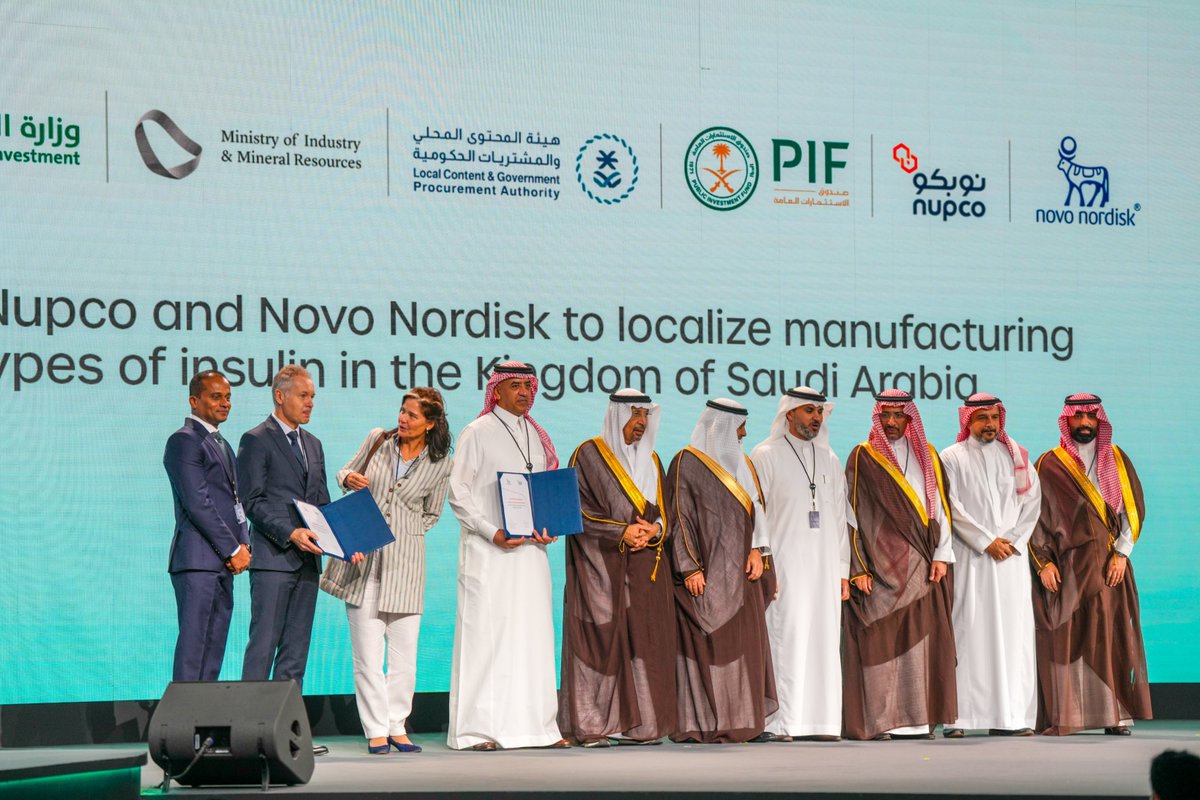 liferapharma's tweet photo. يسرّ شركة لايفيرا الإعلان عن شراكة استراتيجية مع نوفو نورديسك لتوطين صناعة أكثر من 50٪ من احتياجات المملكة من الأنسولين بحلول عام 2027. تعزز هذه الشراكة الرائدة الاستقلالية الدوائية للمملكة https://t.co/kIzBch8K7k

#ملتقى_الصحة_العالمي #لايفيرا #رؤية2030 #إحدى_شركات_الصندوق https://t.co/h8zjkNjn2k