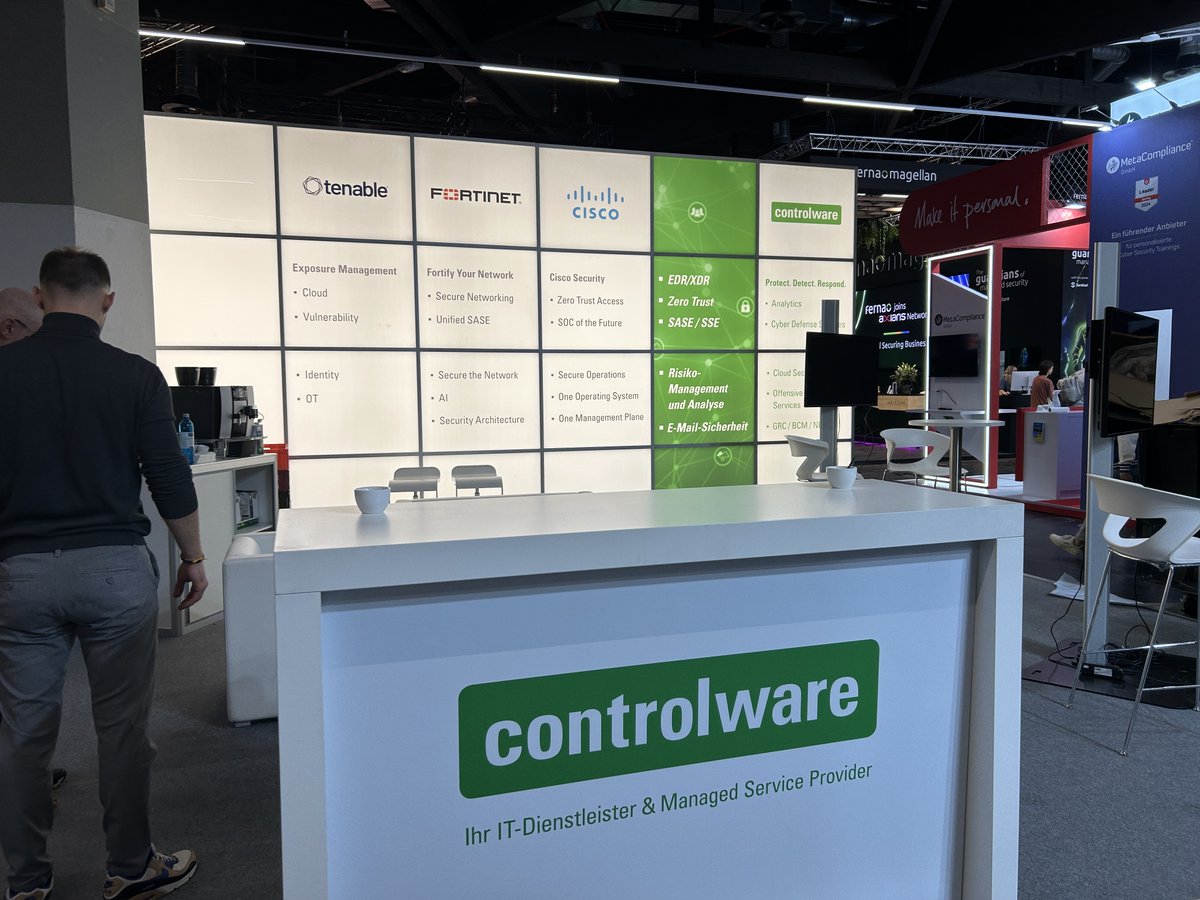 NetworkersAG's tweet photo. Der #Controlware-Stand ist aufgebaut! Morgen geht es endlich los! Die #itsaexpo 2024 in #Nürnberg startet – und wir könnten kaum aufgeregter sein! Besuchen Sie uns auf der "it-sa 2024" - #Halle 6 - #Standnummer 6-224
➡️ https://t.co/Ws4TWIVWZ4 https://t.co/2XiYcGLgea