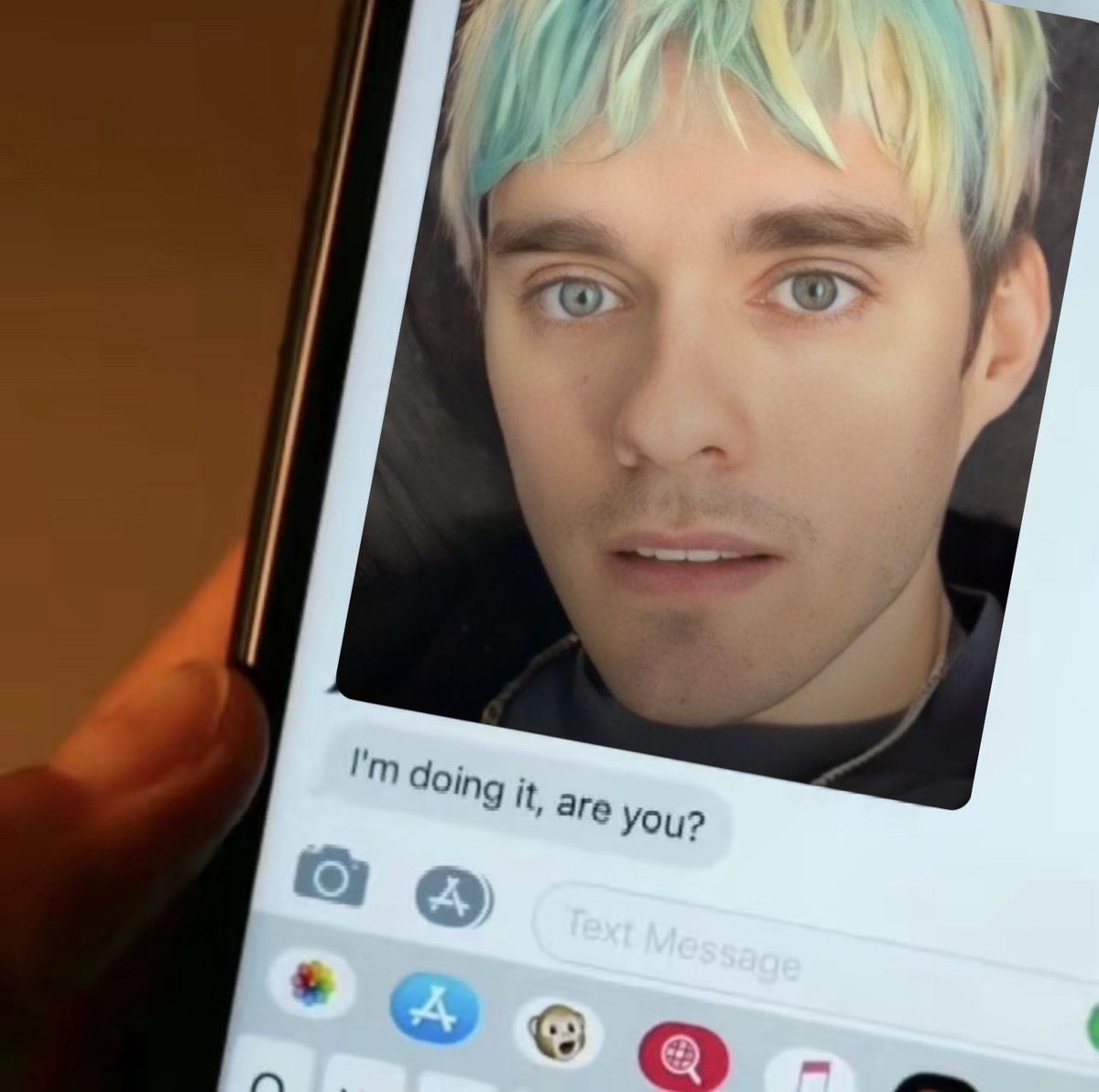 FUZZYLlVE's tweet photo. im streaming call me beep me and talking to myself by waterparks, are you? https://t.co/1pmxCbgqpO