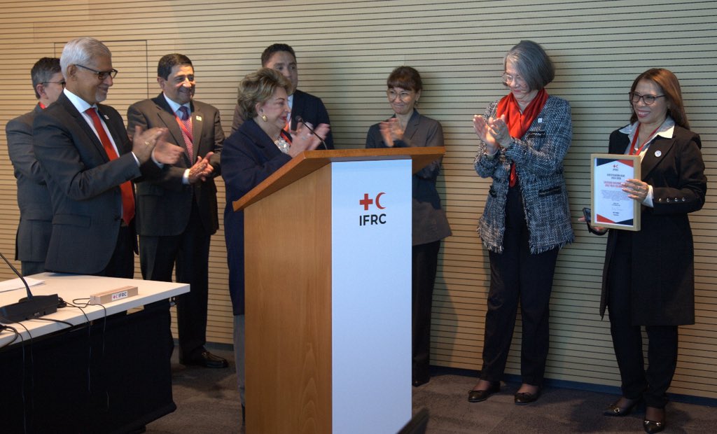 La calidad y la excelencia son indispensables para llevar ayuda a quien la necesita de manera pronta y efectiva.

Enhorabuena <a href="/cruzrojacol/">cruzrojacol</a> y <a href="/CruzRojaSal/">CruzRojaSal</a> por este logro y por su apuesta por su evolución constante.