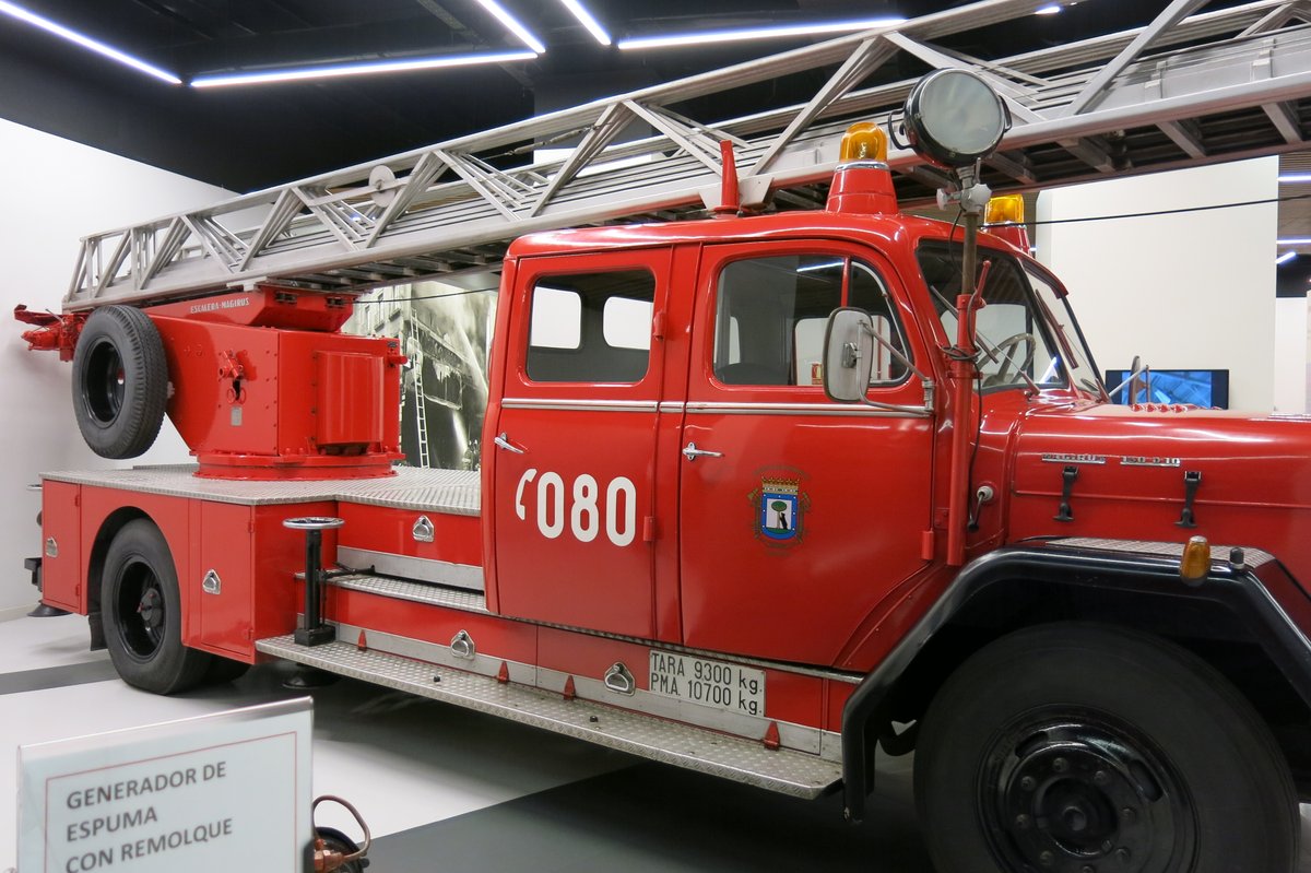 Hoy, en nuestro blog, vamos a conocer el #Museo de #Bomberos de #Madrid, uno de los más curiosos de la ciudad. ¿Sabéis la procedencia de los rótulos "Asegurada de Incendios" que hay en los viejos portales? Os lo contamos aquí ☕️
antiguoscafesdemadrid.com/2024/10/bomber…