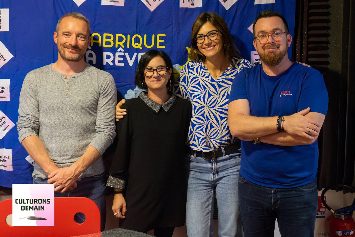 Devinez qui a repris les enregistrements radio avec les potes de <a href="/CulturonsD/">Culturons demain</a> ?

Au programme , histoire du Roannais, chroniques littéraires, Interview des troupes de théâtre, et plein d’autres trucs sur <a href="/rvrradio/">RVR Radio Libre</a> 

Une équipe renouvelée et une troisième saison de lancée 😇