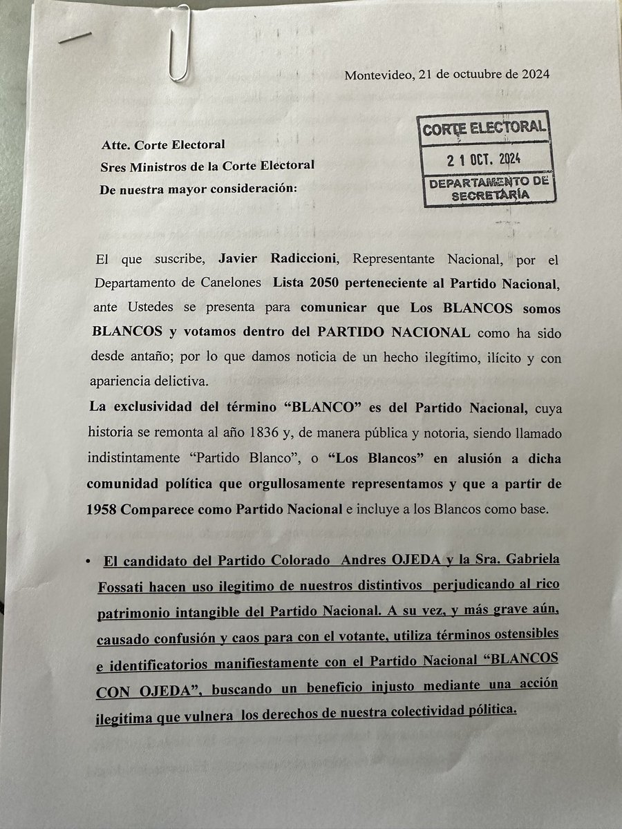 JRadiccioni's tweet photo. Los Blancos Somos los Blancos y votamos a nuestro Partido Nacional. 
Hoy presentamos denuncia en la Corte Electoral contra Andres OJEDA y Gabriela Fossati (PC) por el uso ilegítimo de simbología Nacionalista e imágenes partidarias nuestras https://t.co/kG3vRCzj1W