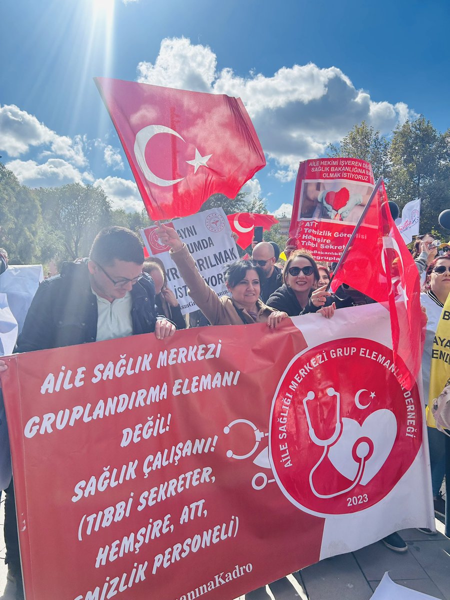 <a href="/asmgruplandirma/">Aile Sağlığı Merkezi Grup Elemanları Derneği</a> Grup elemanları mağduru oynamıyor her gün mağduriyet yaşıyor artık sıra grup elemanına kadroda adalet istiyoruz
#elemandeğilsağlıkçı