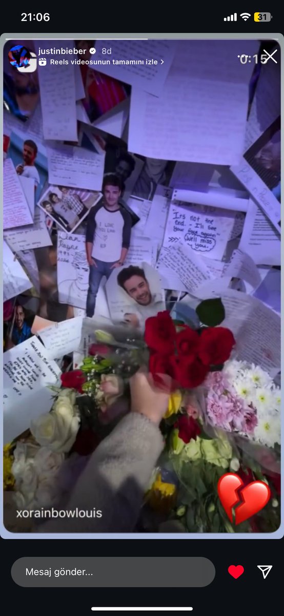 Justin paylaşmış😭😭😭😭😭😭 hem belieber hem directioner olmak aşırı zorrrr