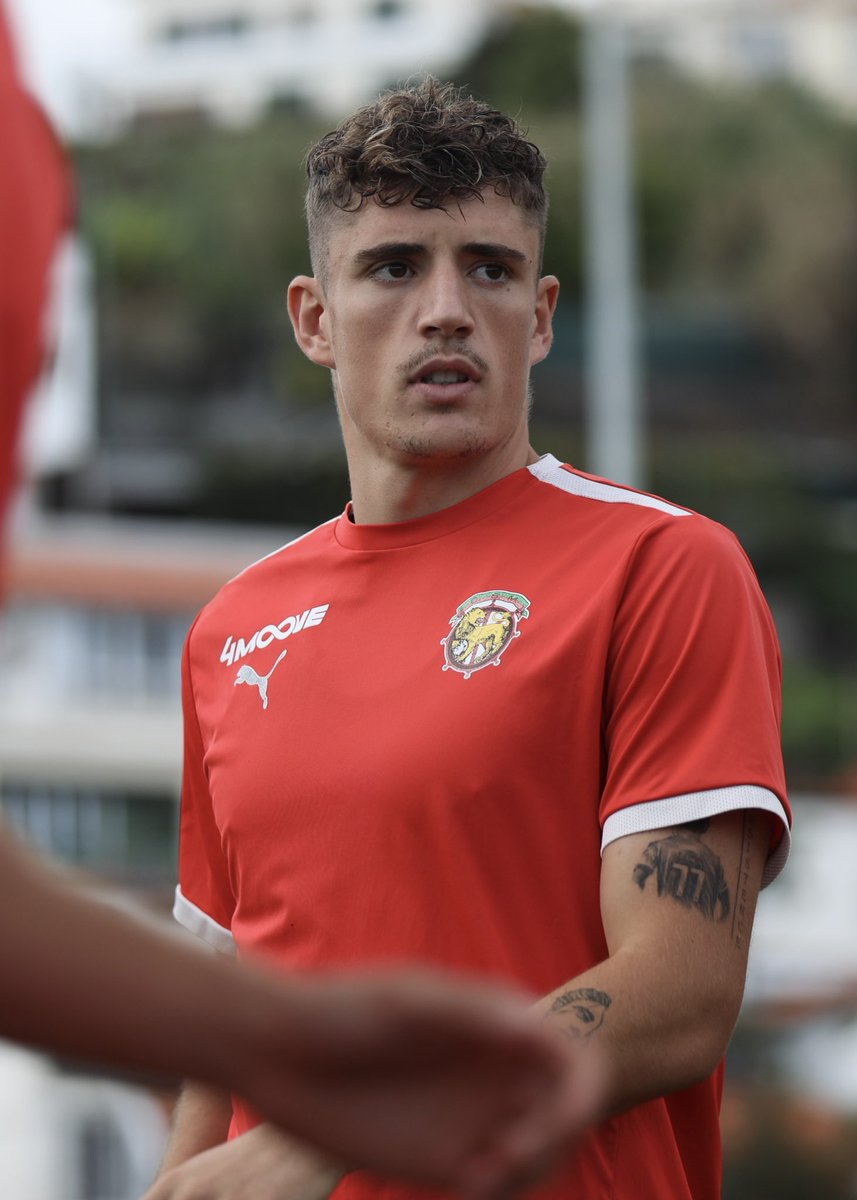 MaritimoMadeira's tweet photo. Nova semana, novos objetivos! 💪⚽️

#CSMaritimo #GritaBemAlto #FCFCSM https://t.co/oRybZMYtaL