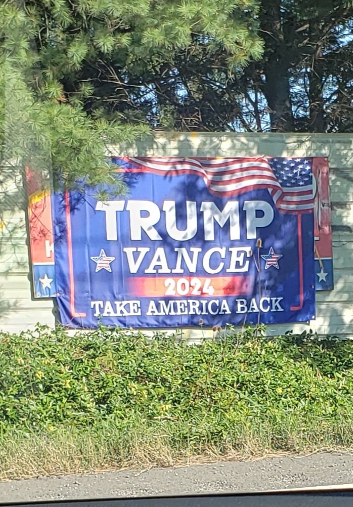 cassieg2009's tweet image. Now this is dirty and just wrong
A Trump banner covering a banner sign for @VP Kamala Harris in Virginia of all places 
#WenotGoingBack