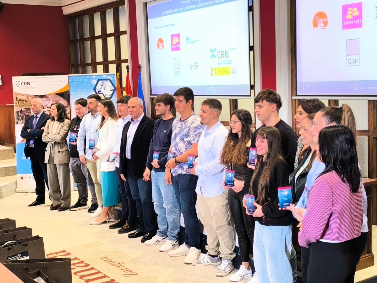 IES Reyes Católicos tweet media