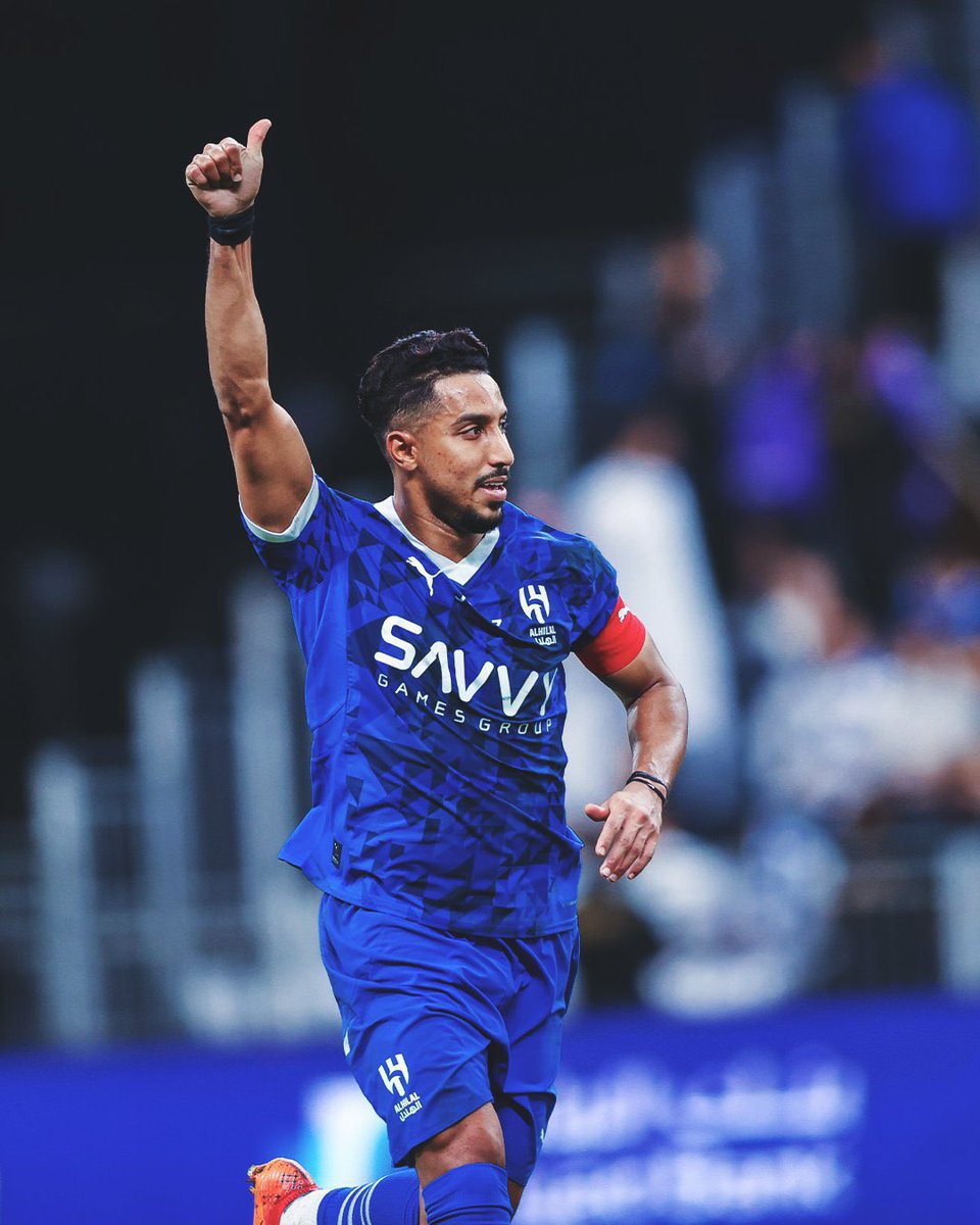 BM14200's tweet photo. انجبت كرة القدم اعظم نادي بالكوكب 💙💙 الف مبرووووكككككك  #الهلال_العين https://t.co/L7hHNkgrnC