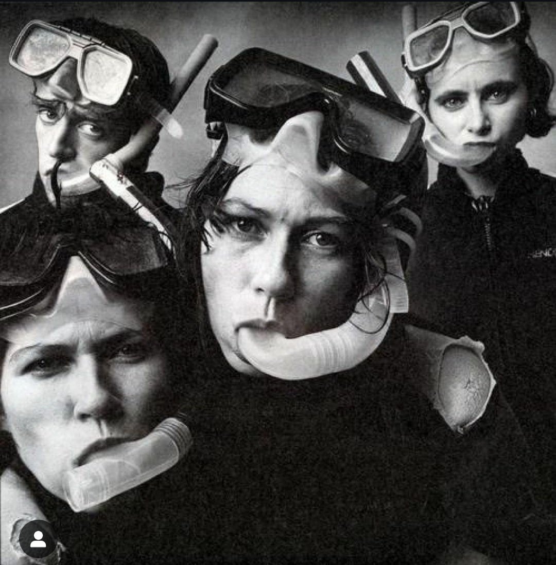 BillPourquoimec's tweet photo. The Breeders https://t.co/0l5Fq9ZaMi
