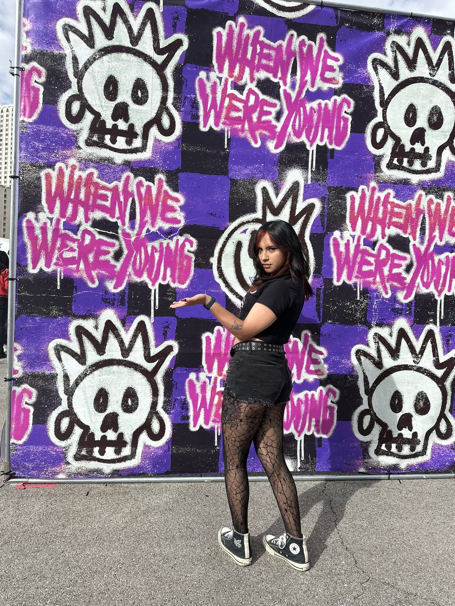 halie ☄️ tweet media