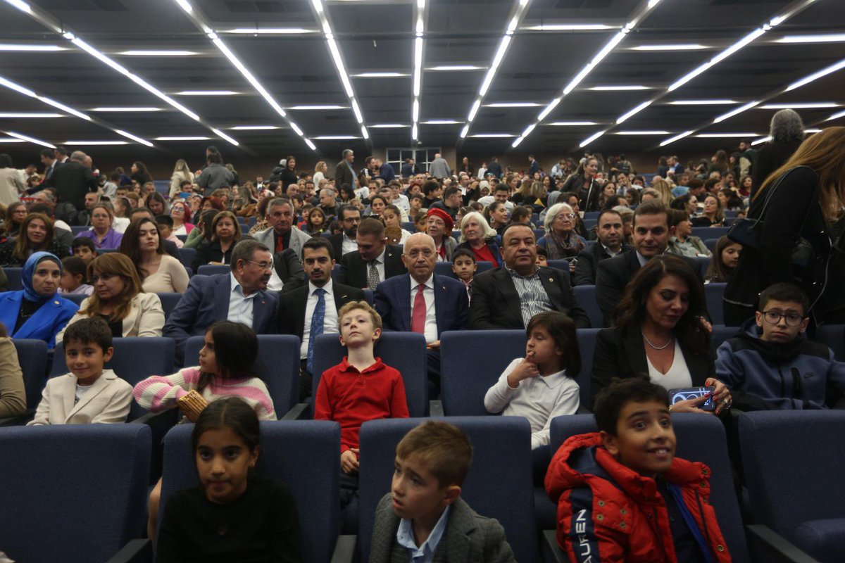 fethiyasar's tweet photo. Ulu Önder Gazi Mustafa Kemal Atatürk'ün çocukluk yıllarını anlatan 'Mustafa' filminin, Nazım Hikmet Kongre ve Sanat Merkezimizdeki galasına katıldık. https://t.co/5xlLvBKqgc