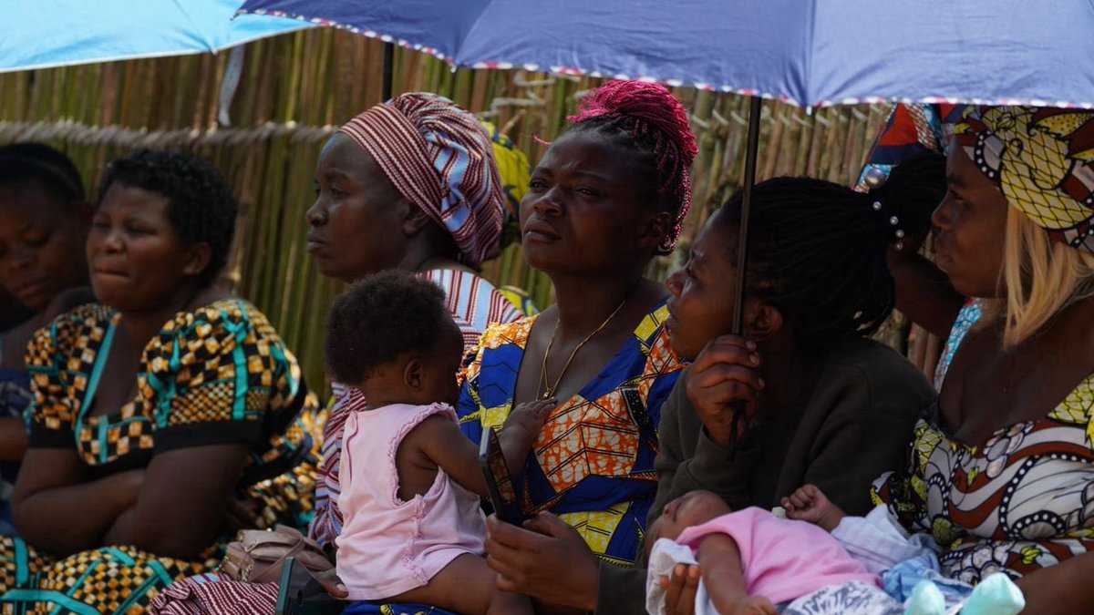 Glad to be back to #Uganda visiting Rwamwanja refugee settlement, home of nearly 100,000 refugees. More keep coming, sadly. Inspired by these women, able to provide for themselves &amp; their families, thanks to Uganda’s progressive policies. With support, refugee inclusion works!