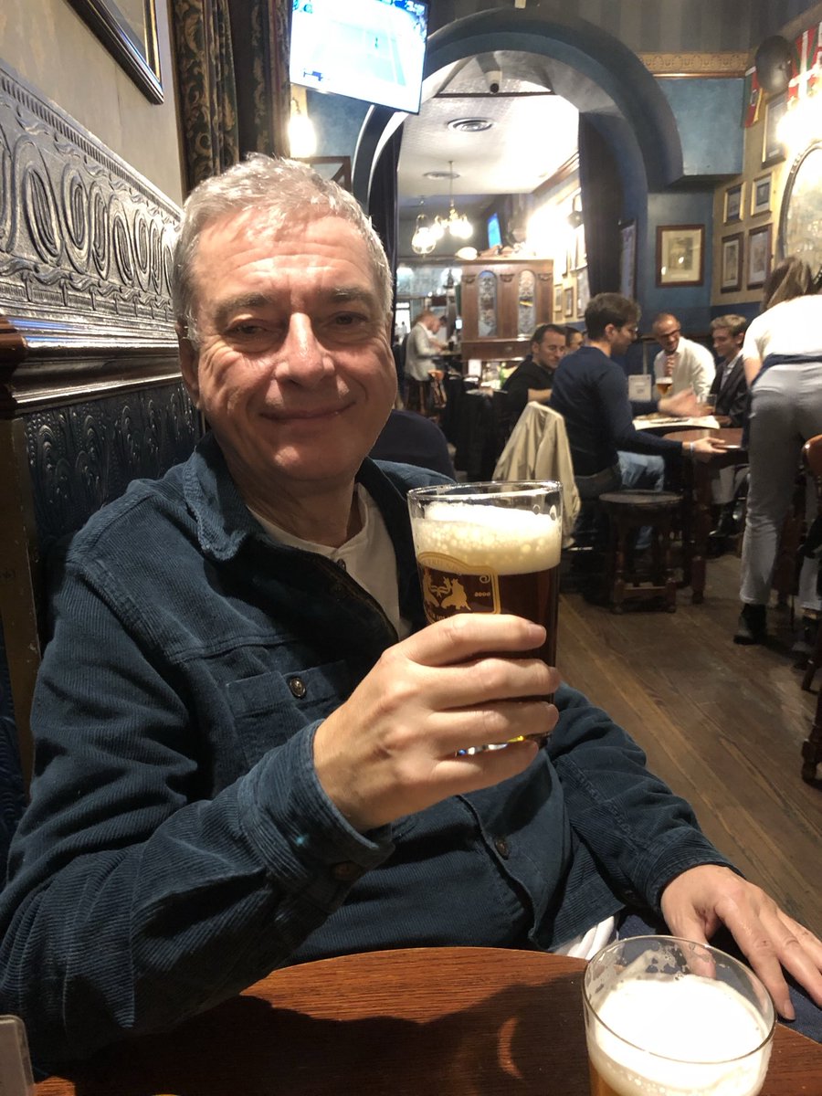 Found the English bar in Milan ,Friends