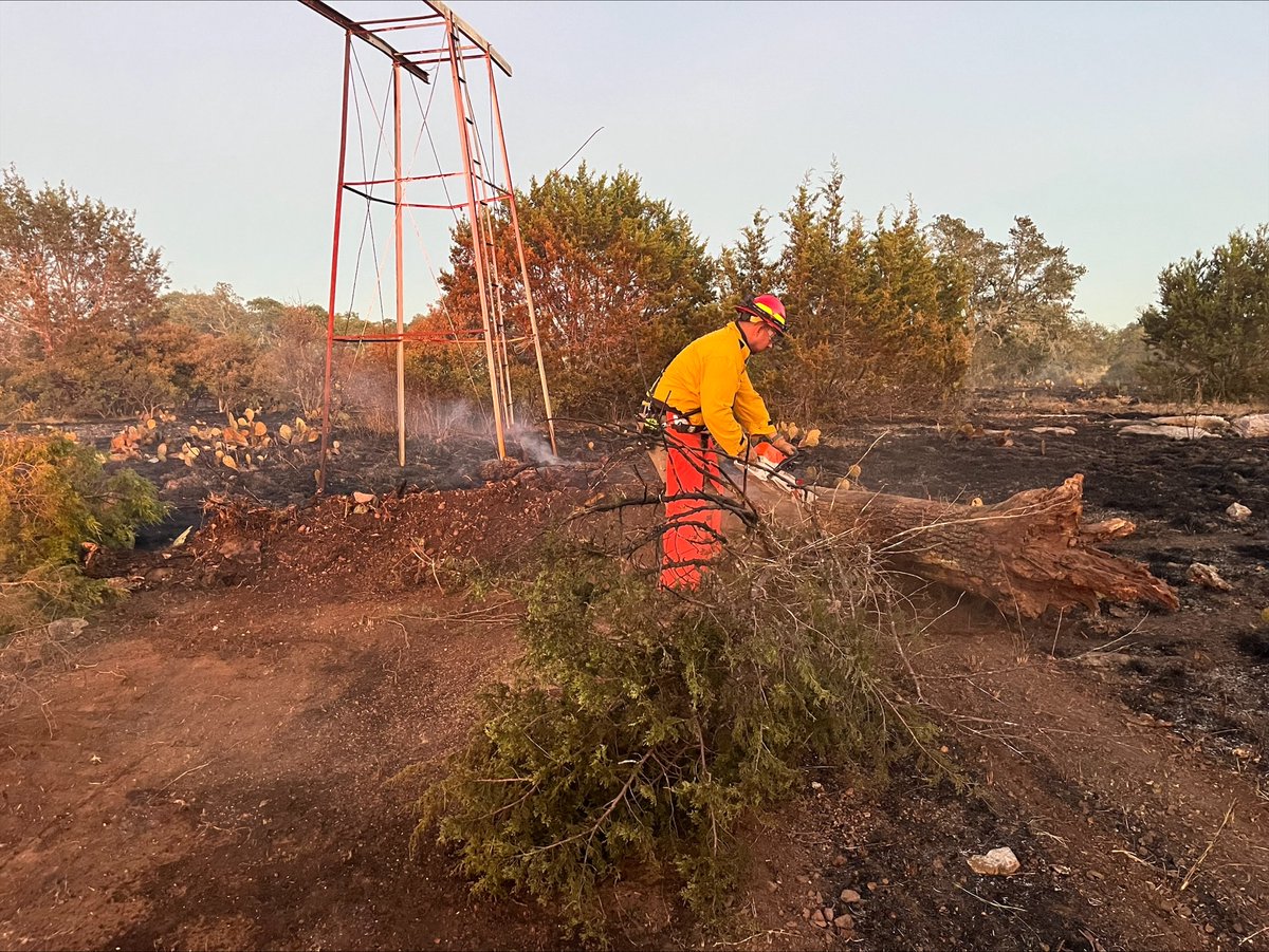 AllHazardsTFS's tweet photo. Update: the #PerryFire in San Saba County is 168 acres and 60% contained. Minimal fire activity has been observed across the fire area today. Crews are engaged in mop up operations and patrolling the area to check for hotspots. #txfire https://t.co/9zMnUQpq6s