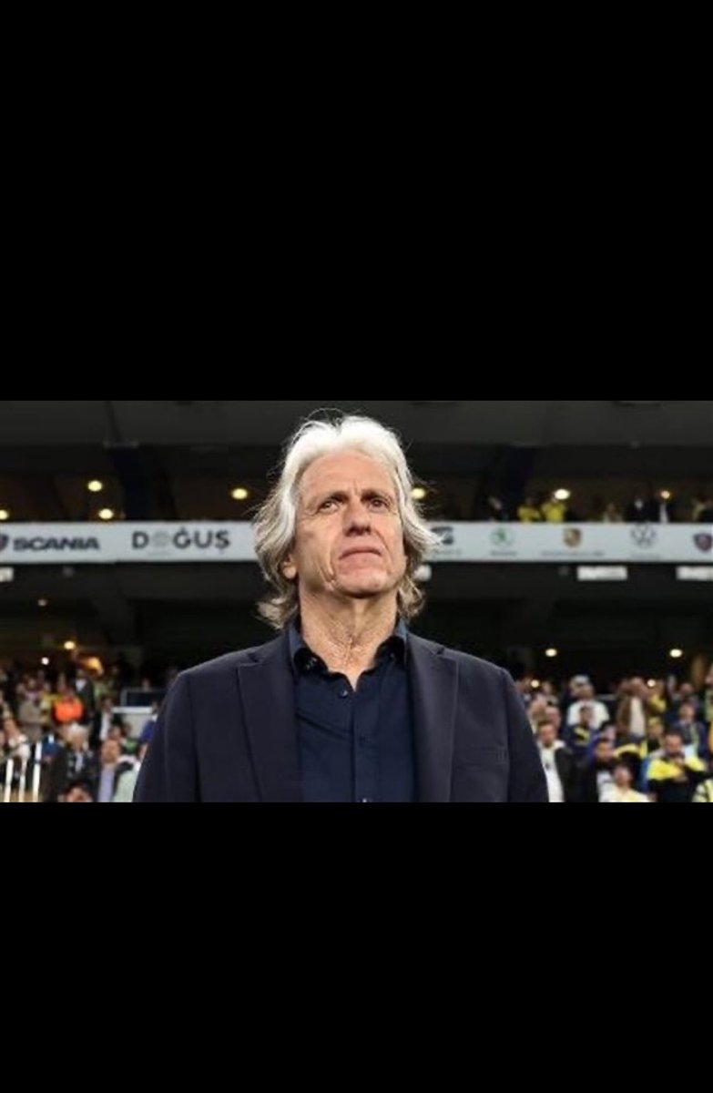 #الهلال_العين

الف مبروك ل #الهلال الفوز المستحق رغم وجود الكوراث الدفاعية ومن حارس المرمى " المربوش" 
ورعونة الدفاع بالشوط الاول والثاني واكتملت بطرد ساذج للبليهي 
وتدخلات جيسوس الغير موفقة . 

بالأخير جودة #سالم رجحت كفة الأزرق وطلع بثلاث نقاط من أرض الخصم رغم النقص العددي