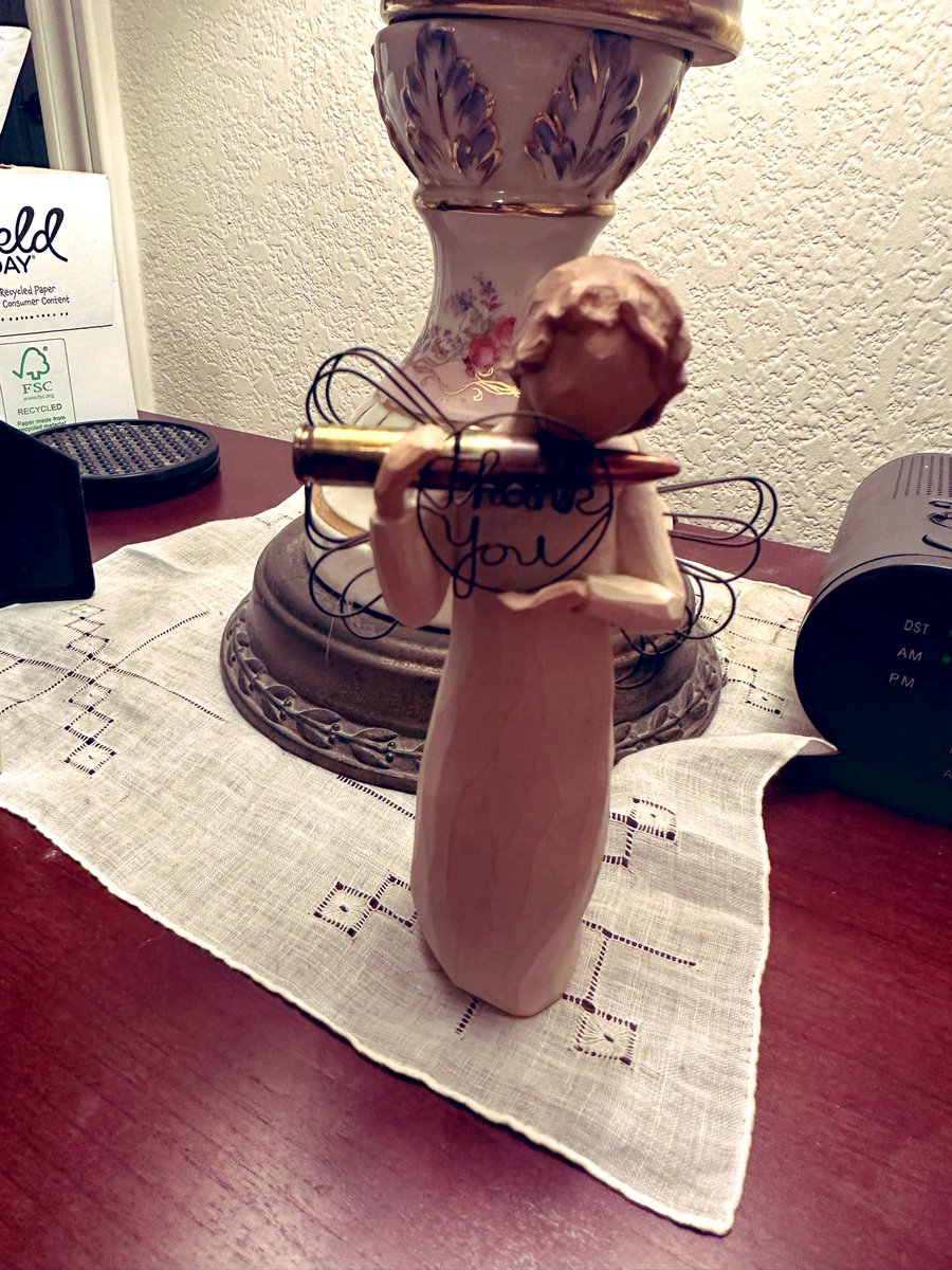 Texas in 3 photos 

(Guest room at my mom’s house, where I stayed over the weekend)