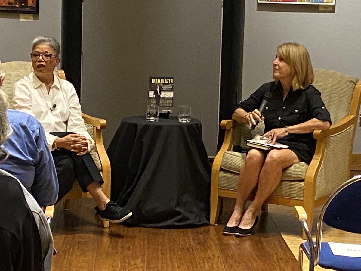 Cheryl Tyler, author of “Trailblazer,” addresses Friendship Heights residents in an interview session DC stalwart Kathleen Matthews. #secretservice