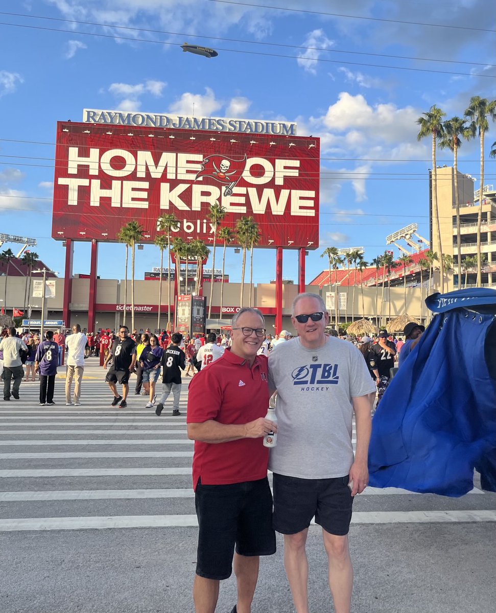 Mini #GPUG reunion with Tom Weaver! #Albany #Tampa #GoBucs 🏴‍☠️