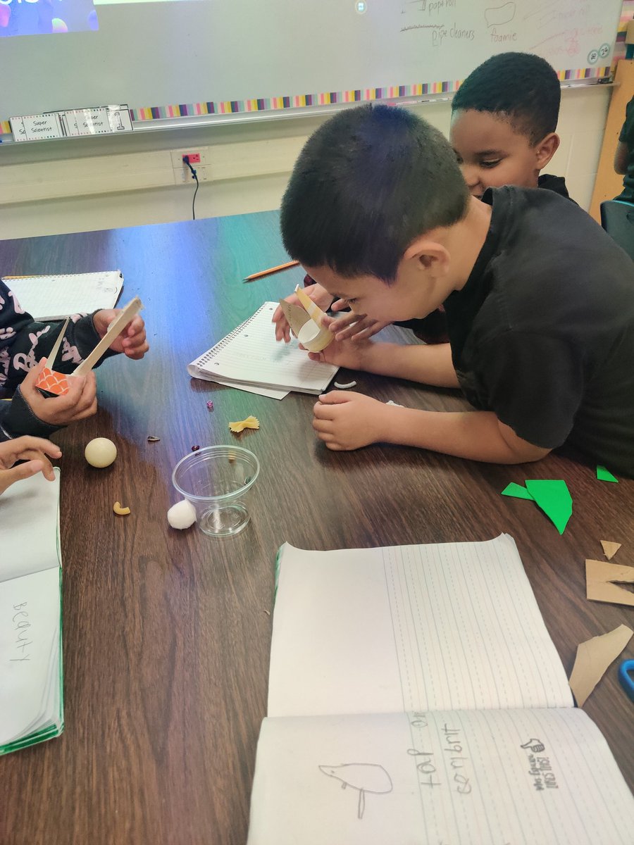 hixsecondgrade's tweet image. At the science lab making a prosthetic model of an eagles beak using collaboration @eDeLeon_Garcia @LundquistJess @NISDCarlosCoon