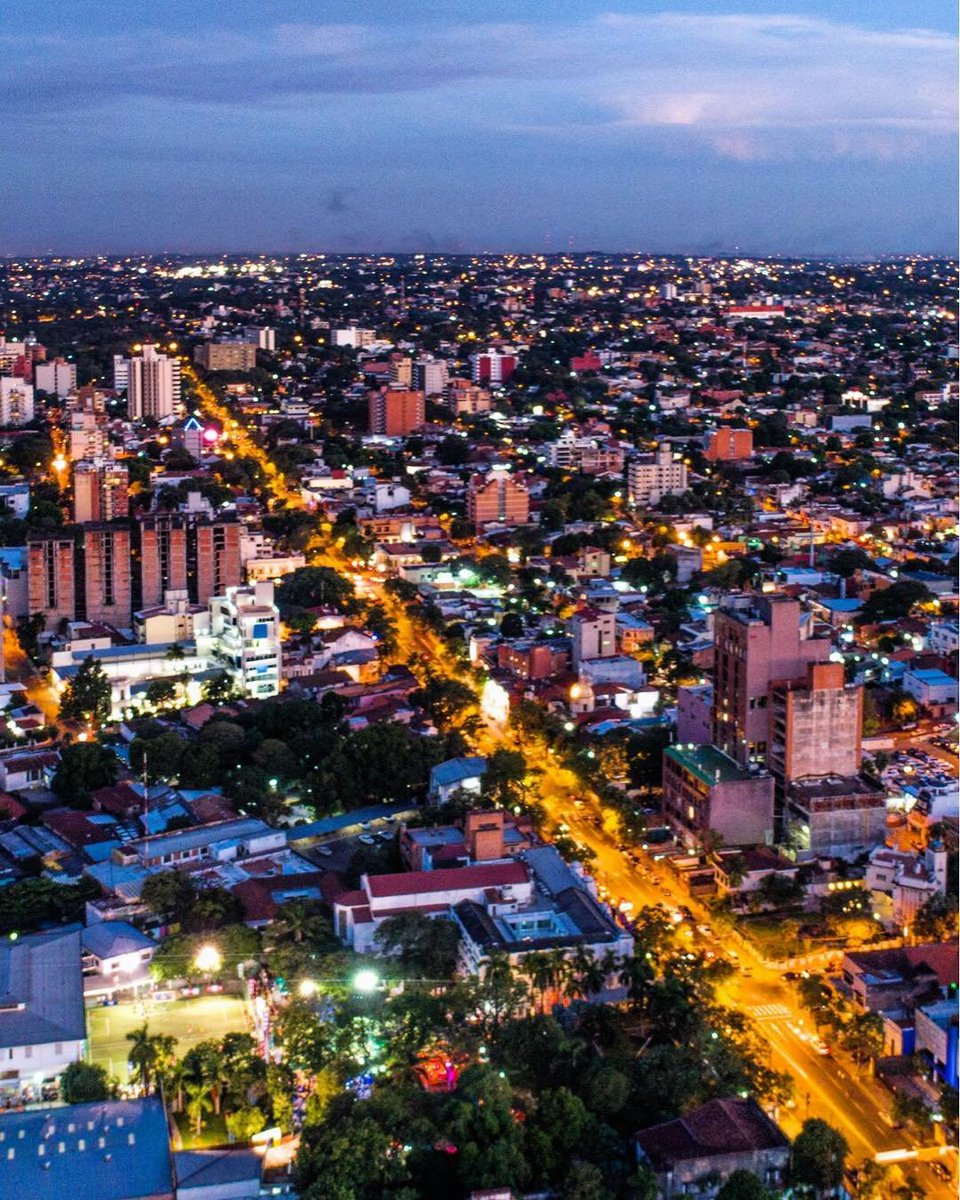 La avenida Mariscal López recorre de punta a punta la ciudad de Asunción