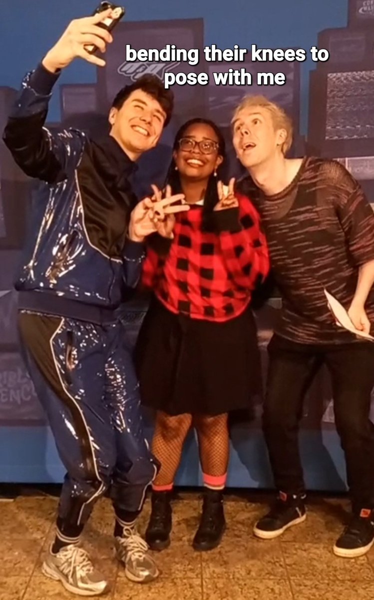 likethedawnrose's tweet photo. #daptit meetngreet moments that i can't stop thinking about (it was only a one minute interaction and yet so much happened) https://t.co/HWxw23a21W