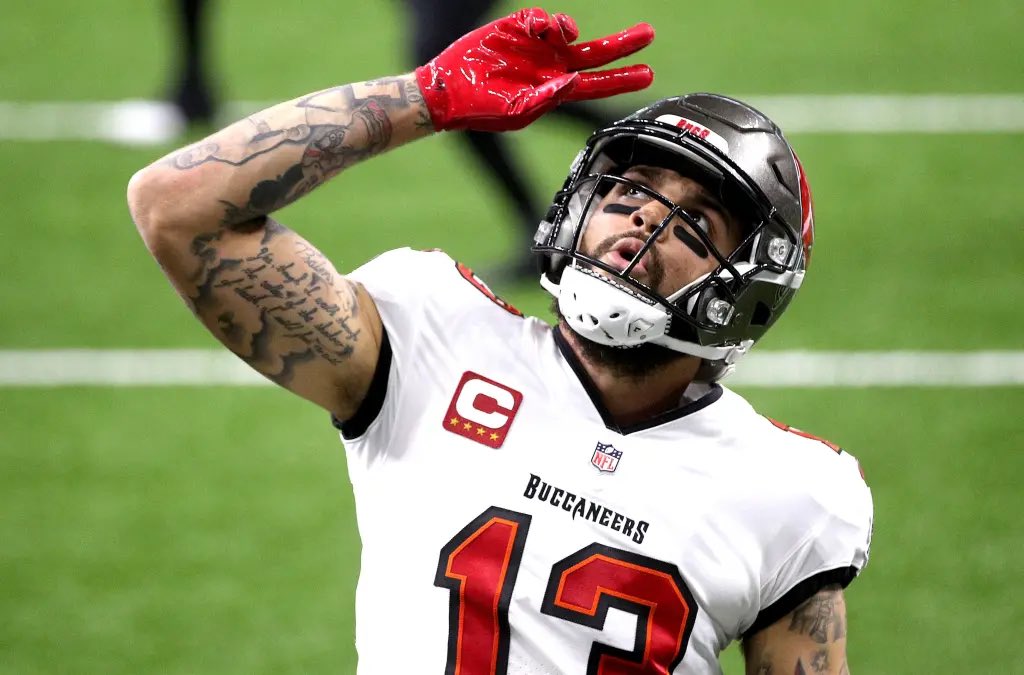 ZaarkoAi's tweet photo. 2 men, 2 games,1 TD each, 2 nukes ☢️
Mike Evans (+130)
Marvin Harrison Jr. (+175)
I’m already planning my new car purchase after these cash in. These bets are feeding families and fueling dreams tonight! Let’s lock it in, no doubts! 💸🔥 #ZaarkoKnows #MiracleLock” https://t.co/YmoNtK2Wp8